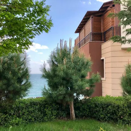 Apartment Akrotiria