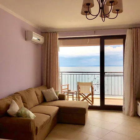 Akrotiria Apartment *